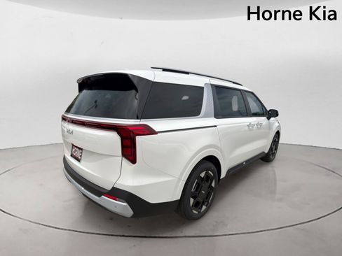 New 2026 Kia Carnival EX FWD image 4