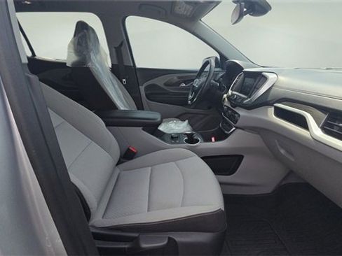 Used 2022 GMC Terrain SLE w/ Driver Convenience Package image 13