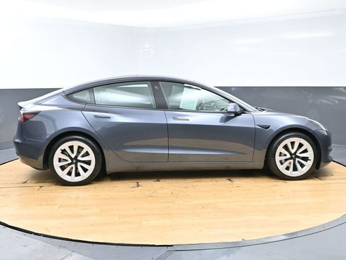 Used 2022 Tesla Model 3 Long Range image 7