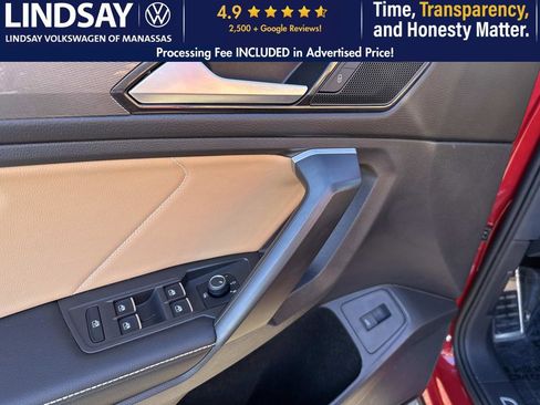 Used 2024 Volkswagen Tiguan SE R-Line image 18