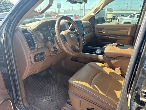 Used 2022 RAM 2500 Limited w/ Off Road Package AWD/4WD image 14