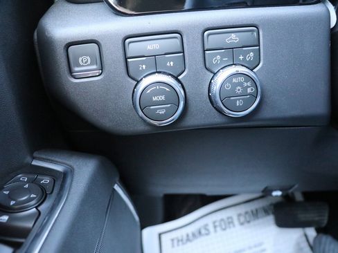 New 2026 GMC Sierra 1500 Elevation image 12