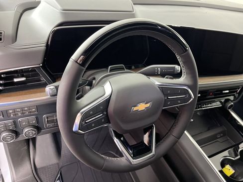 New 2026 Chevrolet Suburban High Country image 31