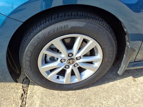 Used 2025 Toyota Camry LE image 10