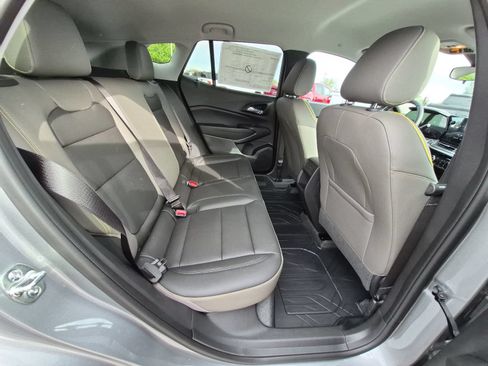 New 2026 Chevrolet Trax ACTIV FWD image 38