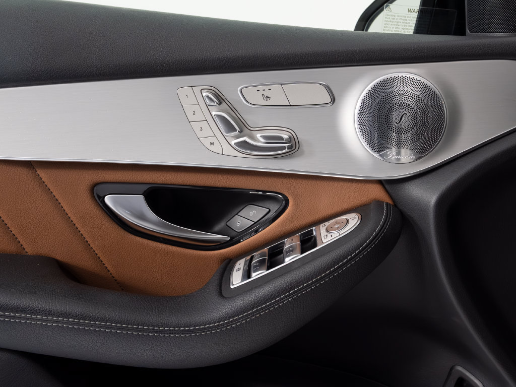 Used 2020 Mercedes-Benz GLC 300 4MATIC Coupe image 20