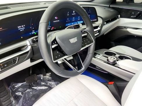 Used 2024 Cadillac Lyriq Luxury AWD/4WD image 49