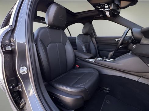 Used 2024 Alfa Romeo Giulia Ti image 23