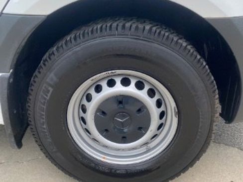 Used 2021 Mercedes-Benz Sprinter 2500 w/ Driver Convenience Package image 31