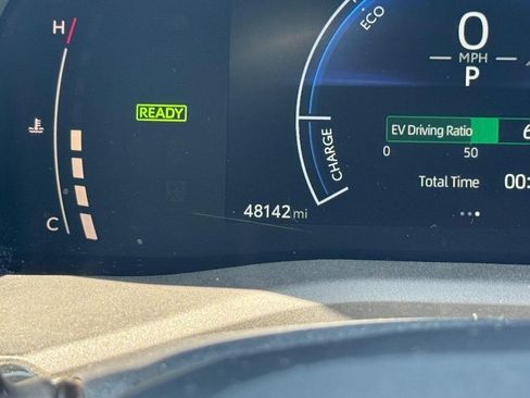 Used 2025 Toyota Camry LE FWD image 29