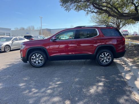 Used 2023 GMC Acadia SLT image 4