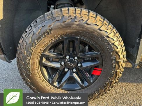 Used 2019 Chevrolet Silverado 1500 LT Trail Boss image 9