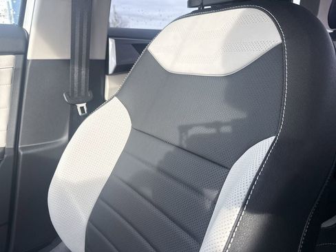 New 2026 Volkswagen Taos SEL AWD/4WD image 39