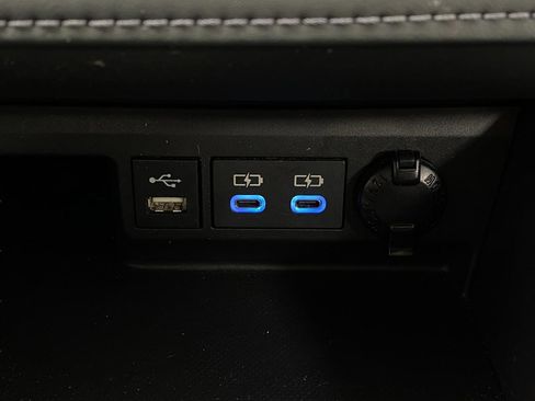 Used 2022 Toyota Highlander Platinum image 28