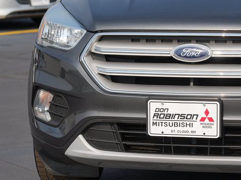 Used 2018 Ford Escape SE AWD/4WD image 9