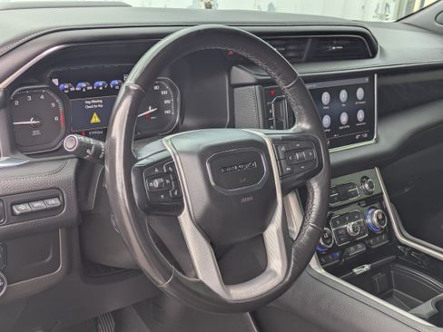 Used 2021 GMC Yukon XL Denali AWD/4WD image 24
