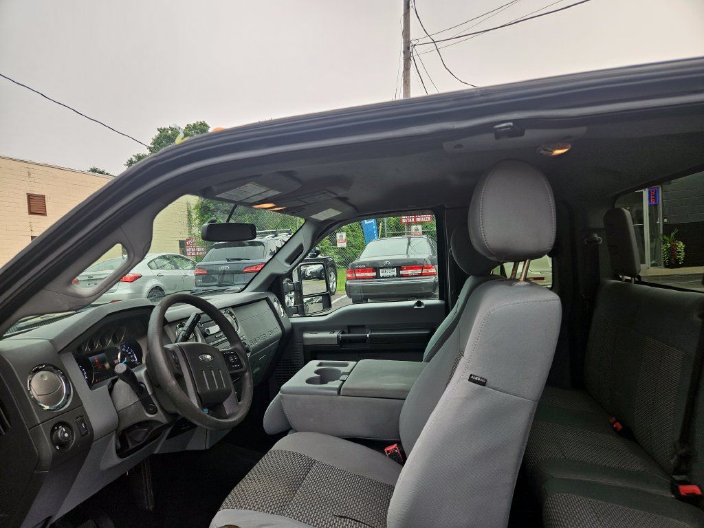 Used 2013 Ford F250 XLT w/ XLT Premium Pkg AWD/4WD image 14