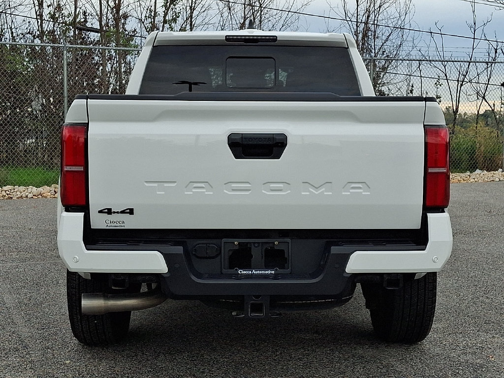 Used 2024 Toyota Tacoma TRD Sport w/ TRD Sport Upgrade Package AWD/4WD image 8