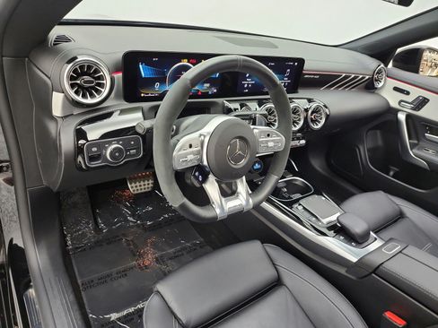 Certified 2023 Mercedes-Benz CLA 35 AMG 4MATIC image 9