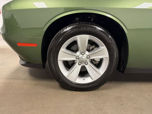 Used 2023 Dodge Challenger SXT RWD image 10