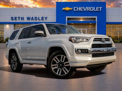 Used 2024 Toyota 4Runner Limited AWD/4WD image 71