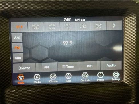 Used 2018 Jeep Wrangler Unlimited Sahara w/ Cold Weather Group AWD/4WD image 18
