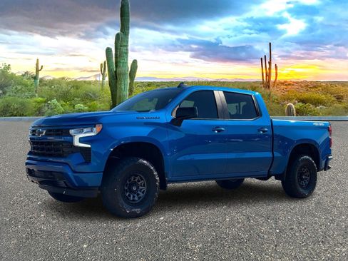 Used 2024 Chevrolet Silverado 1500 RST w/ Convenience Package II image 2