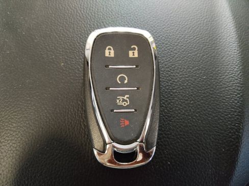 Used 2017 Chevrolet Cruze LT w/ Convenience Package image 32