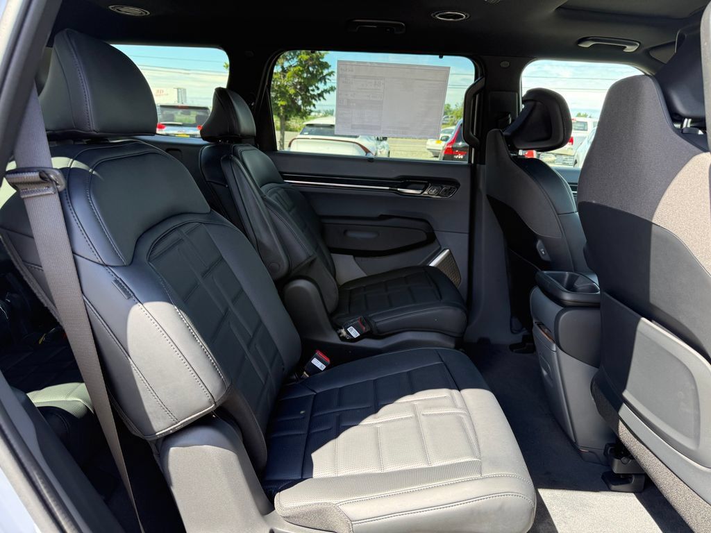 New 2026 Kia EV9 Land w/ Nightfall Edition Package AWD/4WD image 13