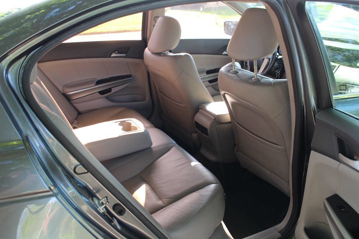 Used 2010 Honda Accord EX-L image 14