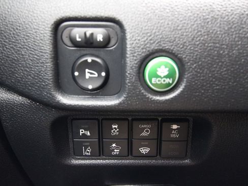 Used 2023 Honda Ridgeline RTL-E image 23