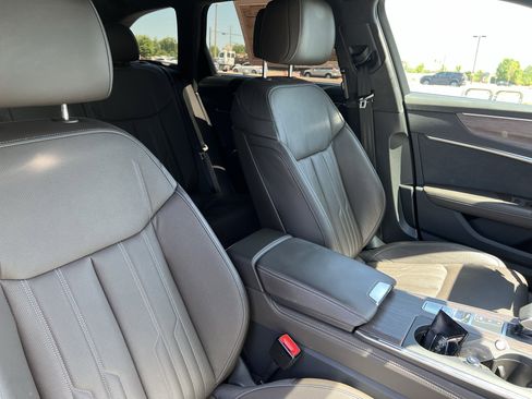 Certified 2024 Audi A6 3.0T allroad Prestige w/ Prestige Package AWD/4WD image 35