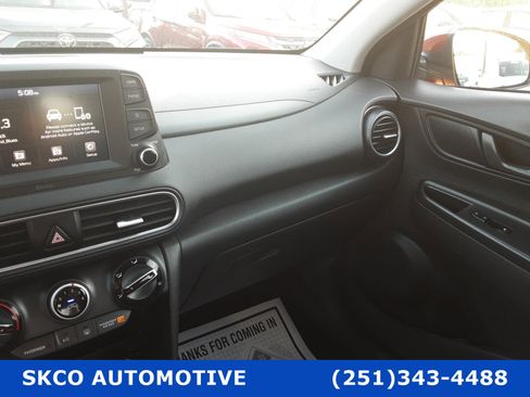 Used 2021 Hyundai Kona SE image 24