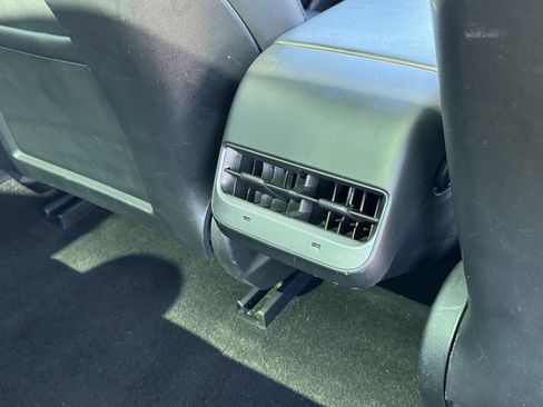 Used 2023 Tesla Model 3 Standard Range image 20