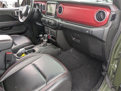 Used 2021 Jeep Wrangler Unlimited Rubicon w/ Xtreme Recon 35" Tire Package image 28