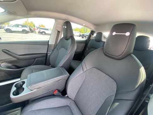 Used 2026 Tesla Model Y AWD image 17