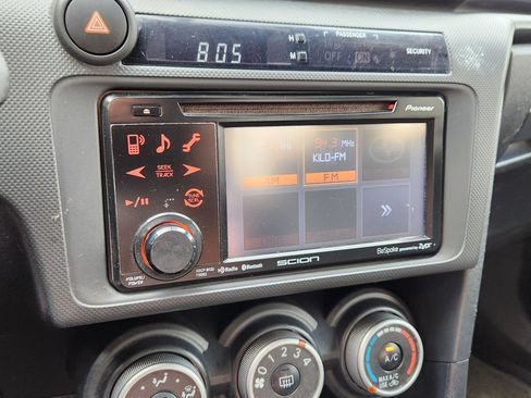 Used 2013 Scion tC FWD image 20