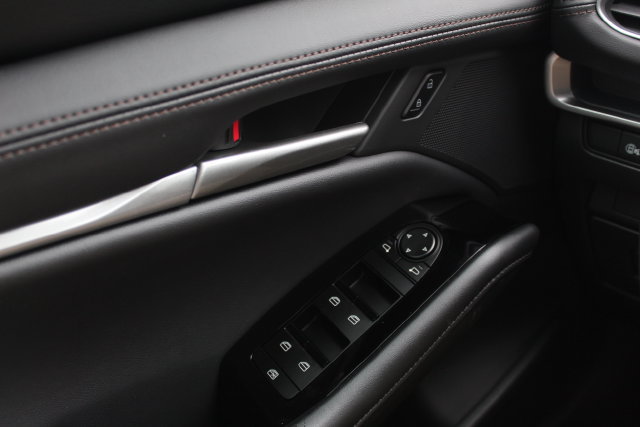 New 2026 MAZDA MAZDA3 s FWD image 19