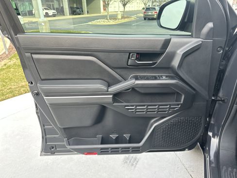 Certified 2025 Toyota Tacoma SR5 image 14