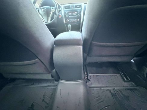 Used 2013 Nissan Altima 2.5 S FWD image 21