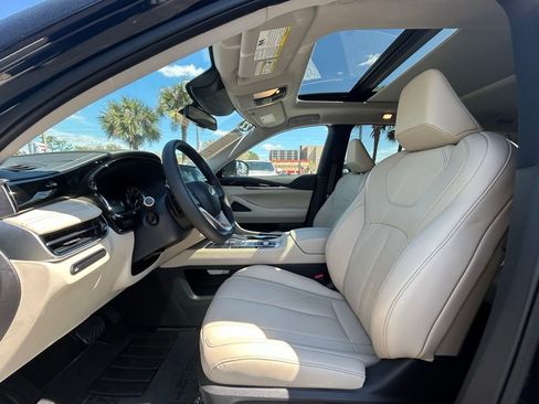 Used 2022 INFINITI QX60 Pure w/ Cargo Package image 13