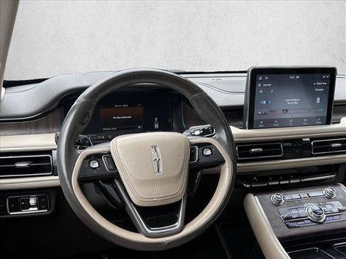 Used 2020 Lincoln Aviator Reserve w/ Equipment Group 201A RWD image 18