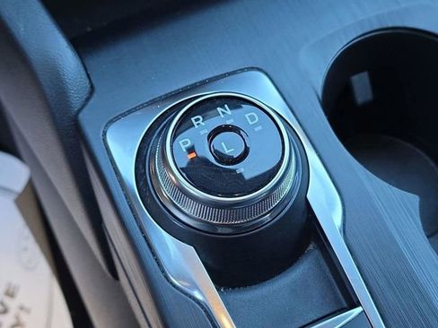 Used 2024 Ford Escape ST-Line image 16