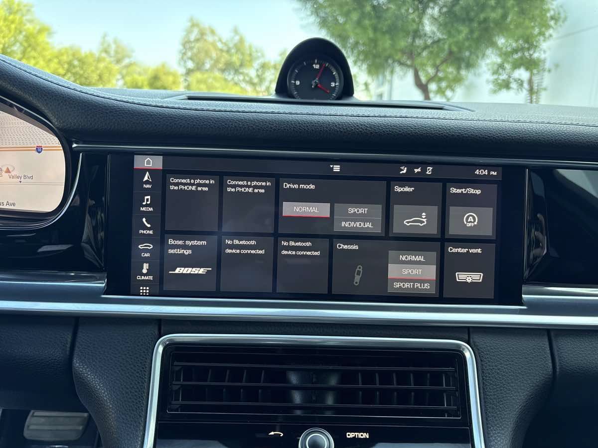 Used 2018 Porsche Panamera 4 AWD/4WD image 25