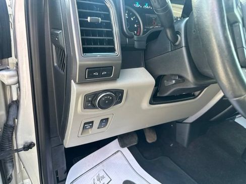 Used 2019 Ford F150 XLT w/ Equipment Group 302A Luxury AWD/4WD image 36