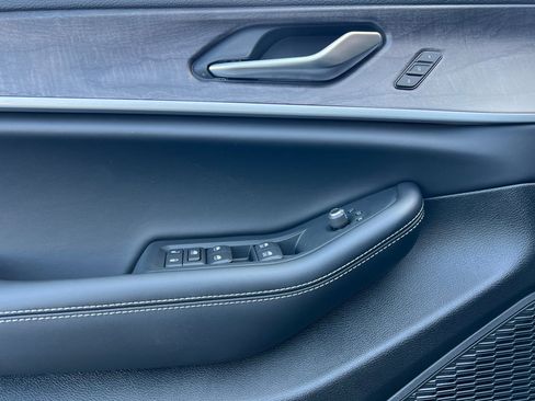 New 2025 Jeep Grand Cherokee Limited image 11