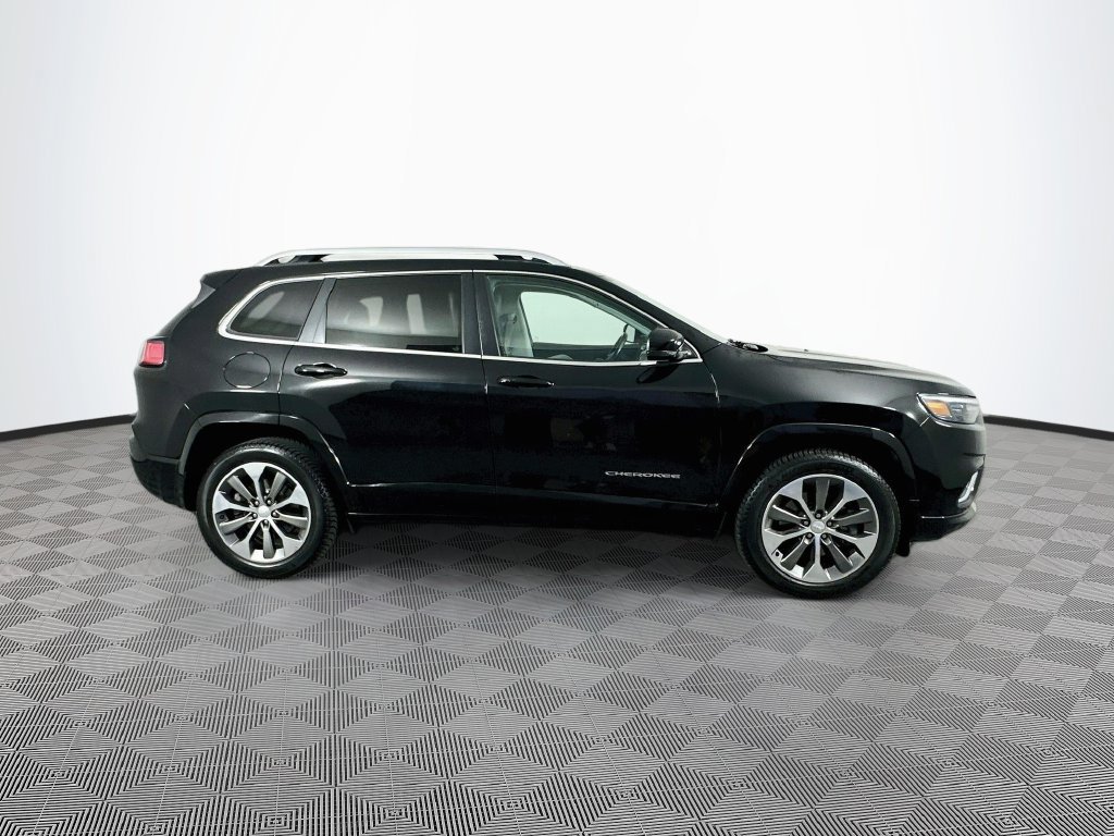 Used 2019 Jeep Cherokee Overland AWD/4WD image 11