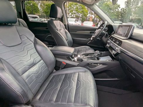 Used 2022 Kia Telluride SX w/ SX Prestige Package image 22