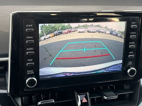 Used 2020 Toyota Corolla SE w/ SE Premium Package FWD image 18