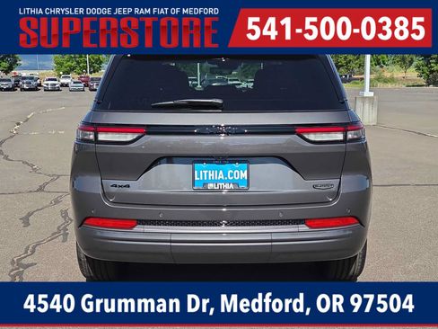 New 2026 Jeep Grand Cherokee Summit AWD/4WD image 13